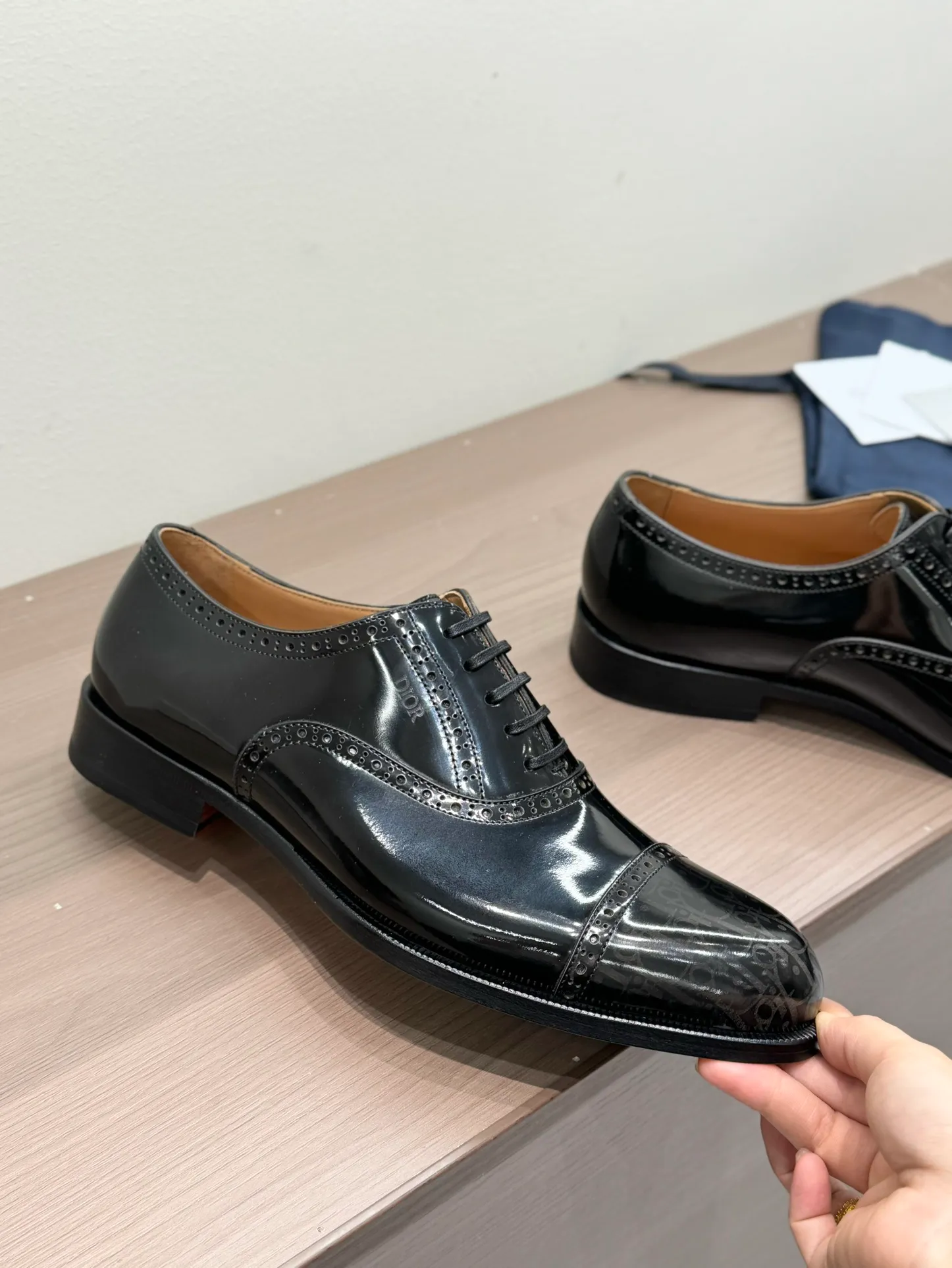 940💰 Dior high-end men's boutique casual leather shoes, imported cowhide upper, water-dyed cowhide lining, imported genuine leather outsole, perfect details, standard code 39-44 (38.45.46 customized, non-returnable and non-exchangeable),